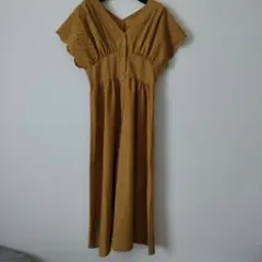 nano・universeマスタード ノースリーブワンピース 袖刺繍