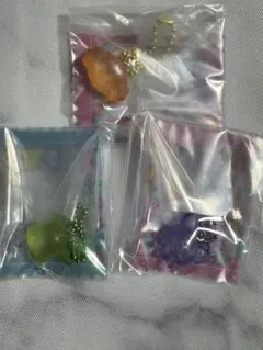 サンリオグミチュアチャーム　こぎみゅん、ポチャッコ、クロミ