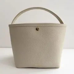 【美品】chiiiibagシュリンクレザーバスケット　ホワイト 2026年最新】chiiiibag バスケットの人気アイテム - メルカリ