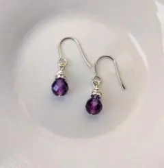アメジストファセットカットピアス