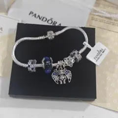 値下げ ギフトボックス付き■PANDORA グリーンストーンフェザーブレスレット 値下げ ギフトボックス付き□PANDORA グリーンストーンフェザー