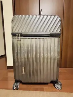 タグ付き未使用品！約100L ハードスーツケースのサムネイル