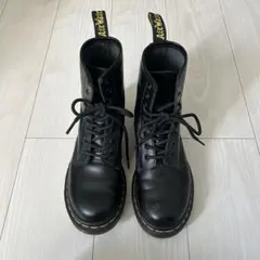 美品！ビッグサイズUK9！【定価￥31900】ドクターマーチン10ホール 