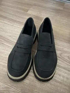黒スエード風ローファー厚底