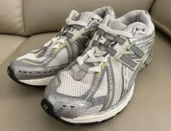NewBalance1906REMホワイト×シルバー×ライトグリーン24.5cmのサムネイル
