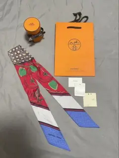 HERMES エルメス Twilly ツイリー 折り畳み式幌の馬車　中古品 2024秋冬 新作 HERMES エルメス スカーフ ツイリー 折畳み式幌の