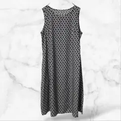 ノースリーブロングワンピース 総柄 個性的(L)Aライン レディース 薄手