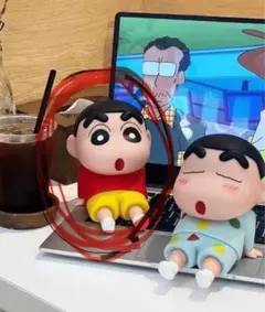 クレヨンしんちゃん　スマホスタンド