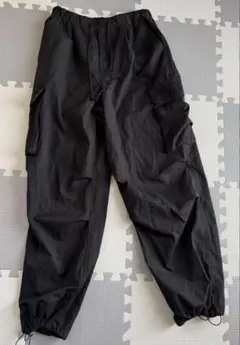 【GU】 パラシュートカーゴパンツ