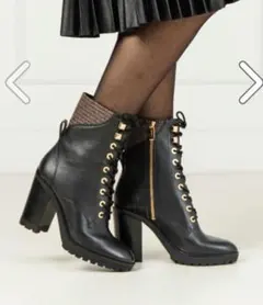 レザー ショートブーツ レースアップ 編み上げ ブラウン ゴールド モノグラム