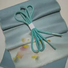 和装小物 落ちついた水色とオフホワイトに紫、黄色、深緑入り帯揚げ帯締めセット