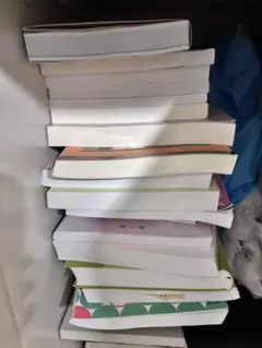 出品中書籍5〜10点まとめ買い購入のみ合計より半額！ - メルカリ