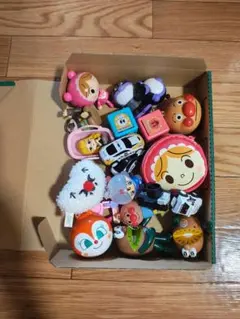 ①子供用おもちゃ大量まとめ売り｜アンパンマン・ディズニー・ジョージなど