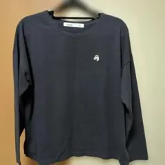 Löytää !? 刺繍入り長袖カットソー ブラック