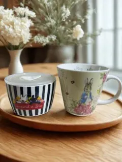 リサとガスパール　ピーターラビット　密閉保存容器　カップ　セット