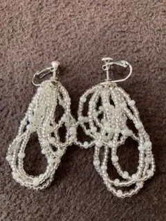 ホワイト＆パールビーズ  イヤリング