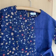 BEAMS HEART ネイビー フラワープリント ワンピース