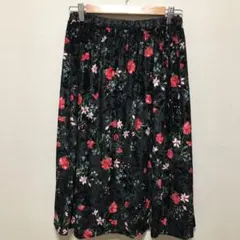 ナチュラルビューティーベーシック 花柄スカート