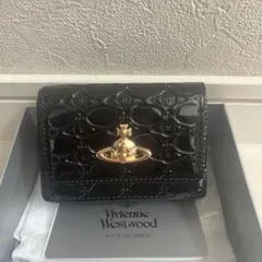 【期間限定値下げ】Vivienne Westwood 三つ折り財布 ブラック