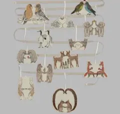 coral & tusk Love ガーランド