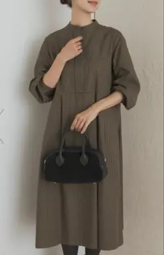 アーバンリサーチ　チェック柄バルーンスリーブワンピース