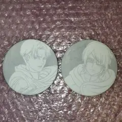 進撃の巨人　ハンジ・ゾエ　リヴァイ・アッカーマン　ベルベット缶バッジセット