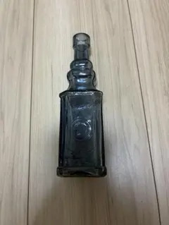 花瓶　ガラスボトル レトロ瓶