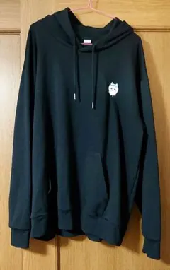 プルオーバーパーカー ちいかわ 大きいサイズ ハチワレ 中古品