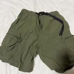 GU オリーブグリーン ショートパンツ