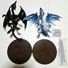 青眼の白龍 フィギュア