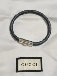 希少 GUCCI グッチ レザー シルバー バングル ブレスレット - メルカリ