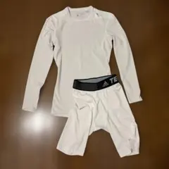 adidas techfit サッカー用インナーシャツ スパッツ セット　白