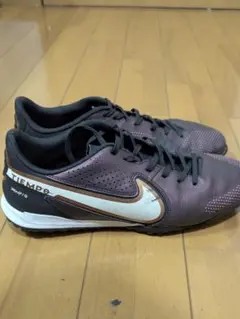 Nike Tiempo フットサルシューズ