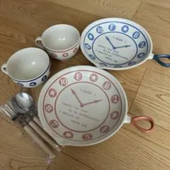 【新品】BEBE 時計デザイン　皿・カップ・カトラリーセットのサムネイル