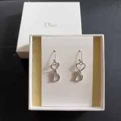 Dior ハート Dロゴ ピアス