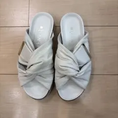 DIANA サンダル ホワイト ノットデザイン　Mサイズのサムネイル