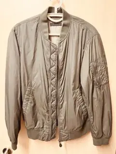 ユニクロ　UNIQLO レディース　MA-1