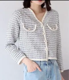 チェック柄　ノーカラージャケット　ツイード　アウター　オケージョン　お呼ばれ　白