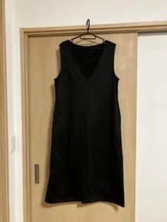 ワンピース　ジャンスカ　裏シャギー　暖かい 黒　Vネック　冬服