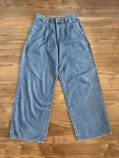 UNIQLO ライトブルー ワイドデニム