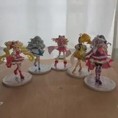 HUGっと！プリキュア　キューティーフィギュア　5体セット　台座付き