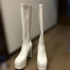 [新品未使用] 膝丈　厚底　ロングブーツ　ホワイト