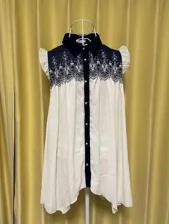 axes femme 刺繍フリル袖ノースリーブシャツ M