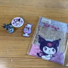 クロミ　キーホルダー　缶バッジ　パスポートケース