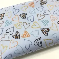 生地　ハギレ　ハート柄　ラメ入り　ヒョウ柄　ブル110×50cmギリギリ