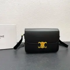 ショルダーバッグ