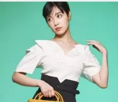 LILY BROWN フリルパターンニットトップス　即売切れ