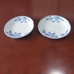 花柄の丸型皿 2枚セット