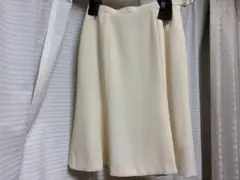 4℃ フレアスカート ホワイト Mサイズのサムネイル