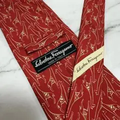 フェラガモ Ferragamo ネクタイ レッド きりん 総柄